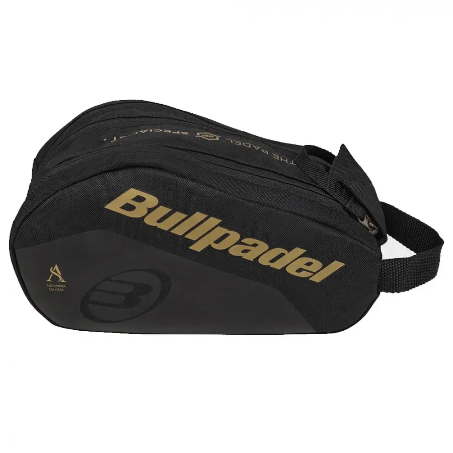 bullpadel-bpn26006-dcase-black-gold-2026-toiletry-bag.webp