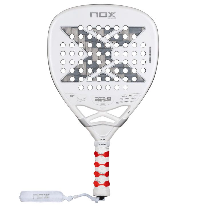 Pala Nox AT10 Genius Attack 12K Alum XTREM 2026 by Agustín Tapia